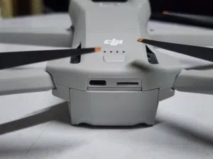 DJI mini 3 249 gr  Very good condition. Let's need a remote control.  The plane only.  Al Ain Al Yah