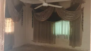 بيت طابقين للبيع بسعر مغري