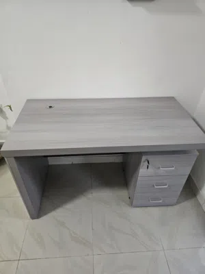 Wooden Office Desk with 3 drawers