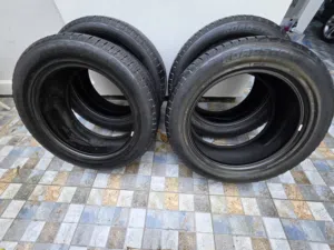 للبيع تواير مقاس 275/55/20