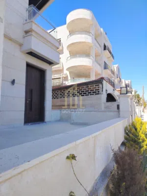 شقة أرضية 175م مميزة للبيع في أجمل مناطق الصويفية / ref 1156