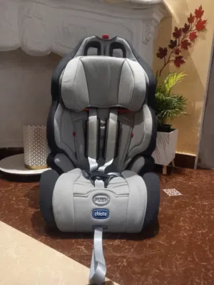 كرسي أطفال chicco