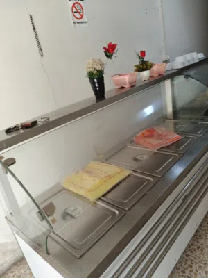 غراض مطعم البيع