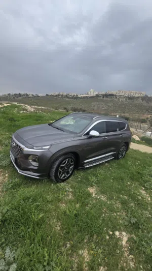 Used Hyundai Santa Fe in Ramallah and Al-Bireh