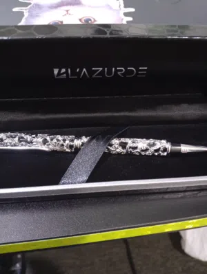 بصمةٌ من فضة.. تُكتب بجمال الورد