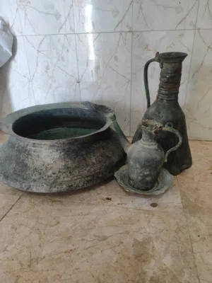 الأواني النحاسية. اللبيع