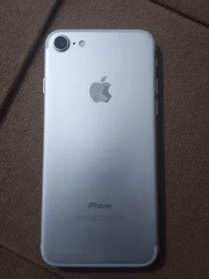 Apple iPhone 7 128 GB in Tripoli