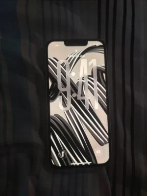Apple iPhone 13 128 GB in Al Ain