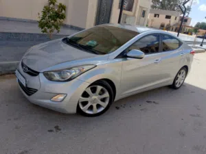 هيونداي افانتي 2012