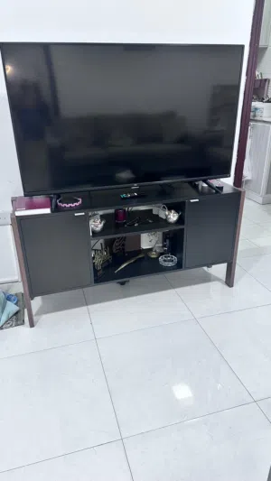 طاولة شاشة