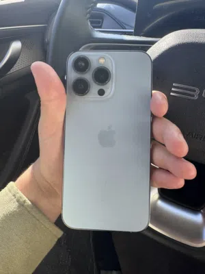 iPhone 13 Pro 256GB بحالة الوكالة 