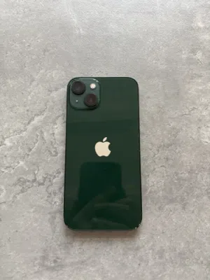 iPhone 13 green