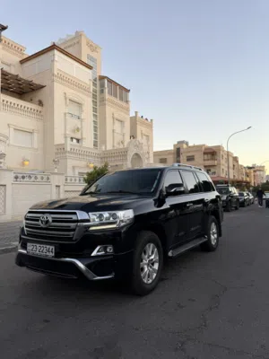 Used Toyota Land Cruiser in Amman