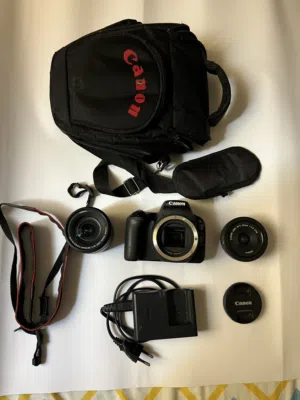 Canon EOS 200D + 18-55mm IS STM + 24mm STM Pancak;  Full Kit (VERY LOW SHUTTER COUNT)