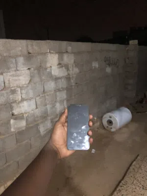 ايفون 12برو للبيع كزيوني