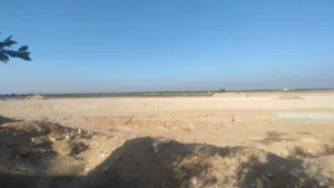 فرصه للاستثمار مزرعه 100 فدان للبيع مسجله موقع مميز في نطاق مزارع دينا. كامله المرافق