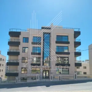 310 m2 3 Bedrooms Apartments for Sale in Amman Deir Ghbar