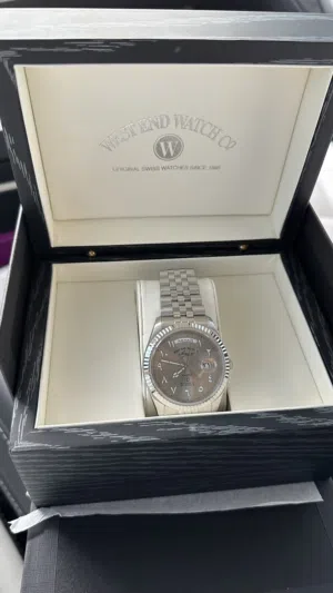 MEN THE CLASSICS AUTOMATIC WATCH 41MM WITH SILVER STRAP & GREY DIAL is