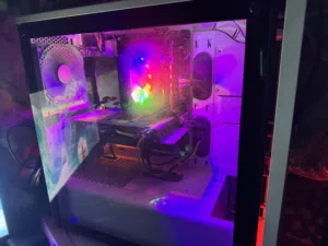 Pc للبيع كامل ملحقات