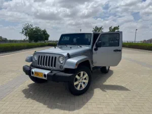 Used Jeep Wrangler in Al Dakhiliya