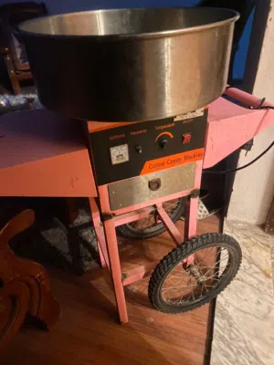 سلام عليكم  متوفر مكينة حلوة صوف