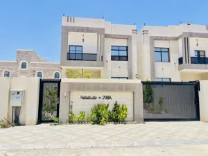 360 m2 More than 6 bedrooms Villa for Rent in Dhofar Salala