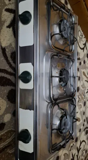 غاز ثلاث عيون مستعمل شغال ميه ميه لبيع في اربد شارع فوعرا قرب مخابز باب الرحمة