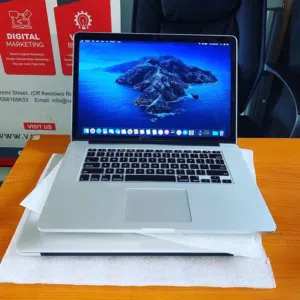 MacBook Pro 2015 15" Core i7 16Gb 512Gb -