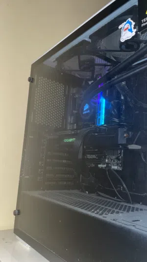 i7 7700k RTX 2060S 8GB