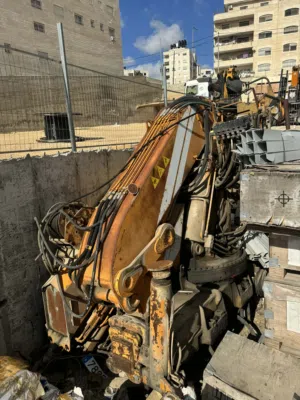 للبيع: ونش مستعمل بحالة جيدة