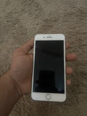 ايفون 8 بلس