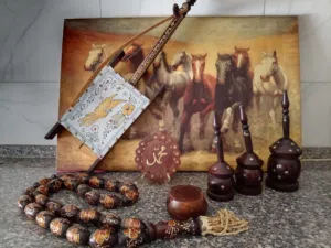 خشبيات صناعه يدوية و صورة كبيرة