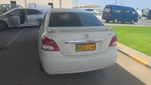 ياريس2010 تويوتا