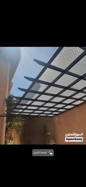 مظلات بولي كربوانات للكراجات والحدائق والخصوصيات