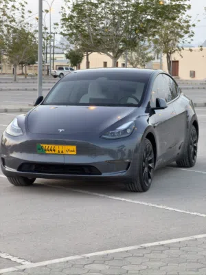 Used Tesla Model Y in Al Dakhiliya