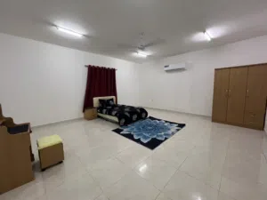 يوجد غرف الايجار في سوق الخوض شامل كل شي فقط لعمانيين