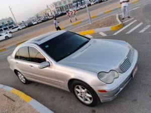 مرسيدس C320 موديل 2004