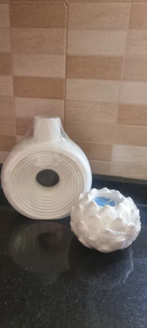 مزهريه مع حامل شموع ب التغليفه جداد