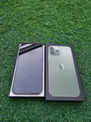 هاتف  iPhone 13 pro Max نظيف جدا جدا مساحه 512