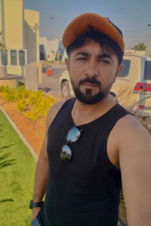 ZoHAIB KHAN 