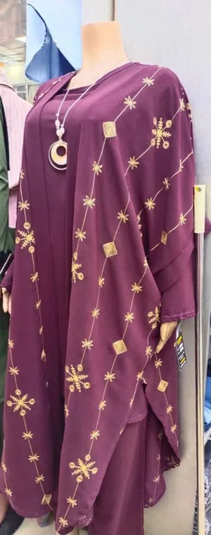 طقم 3 قطع بشت فتح + بدي ساده + بنطلون قماش زم جميع الالوان متوفره مقاسات 38 40 42 4