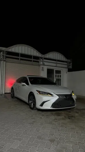 للبيع لكزس es350 خليجي قابل