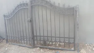 باب حديد بحال ممتاز