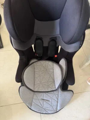 مقعد السيارة أدفانس إكس بي بوستر بظهر مرتفع من مذركير - أسود