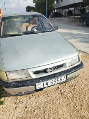 اوبل فيكترا للبيع 1991
