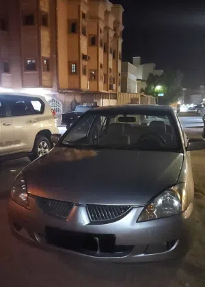 لانسر 2004 نهايته 300 على المنظور