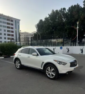 Used Infiniti FX35 in Muscat