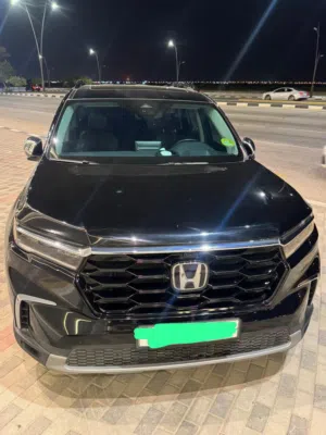 Honda . Pilot . 2025 . Used0