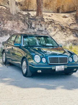 مرسيدس E200 1999