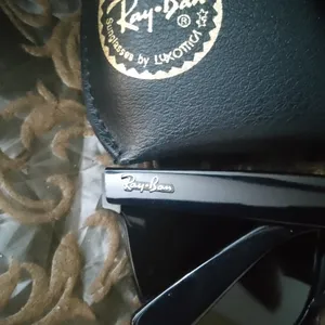 نظارة Ray-Ban